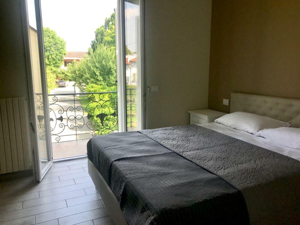 L'Infinito Residence Castelvetro Piacentino Экстерьер фото