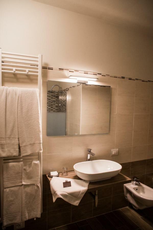 L'Infinito Residence Castelvetro Piacentino Экстерьер фото
